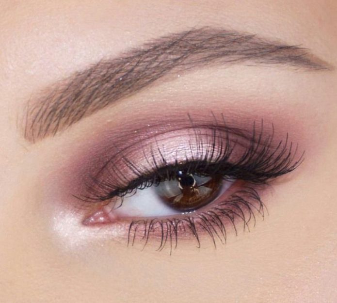 violet make 695x625 - Красивый макияж тенями для карих глаз