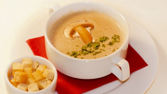 Картофельный суп-пюре с грибами
