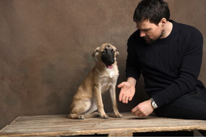 Данила Козловский и его собака