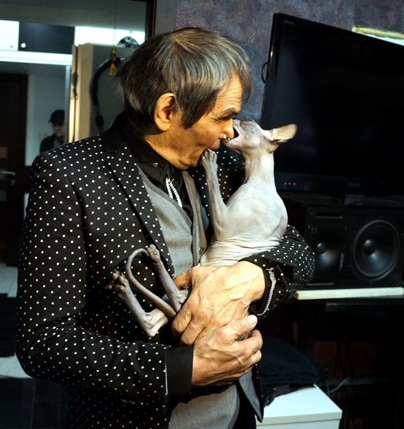 Бари Алибасов с котом