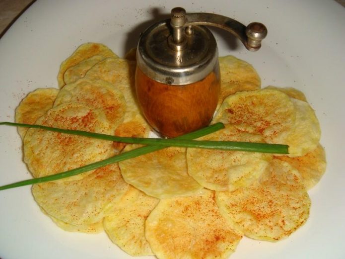 Домашние чипсы из картошки