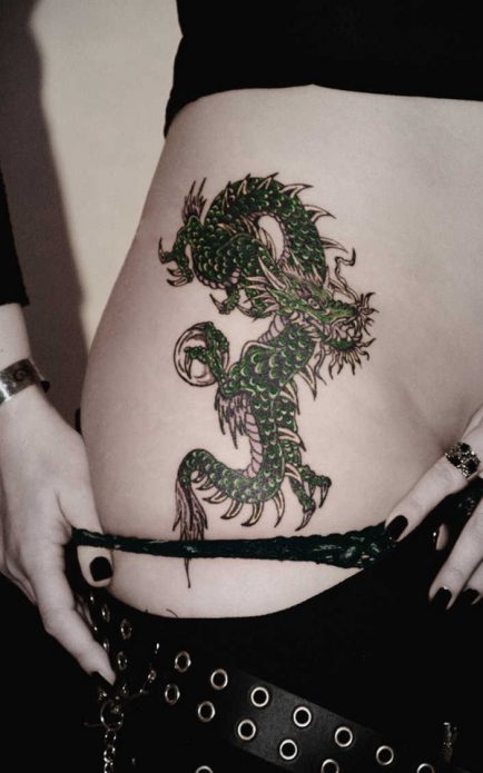 татуировка зелёный дракон для женщин