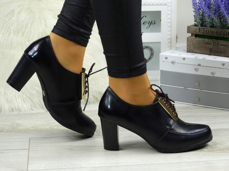 6 советов по выбору обуви для женщин с полными икрами и широкими ступнями
