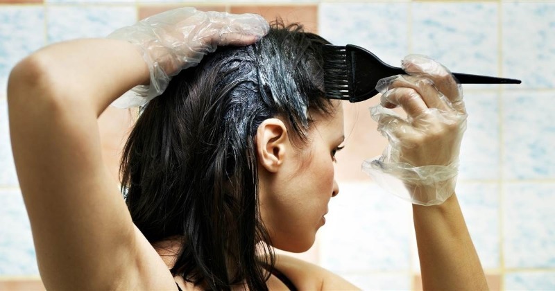 Как временно скрыть отросшие корни волос, если парикмахерская закрыта